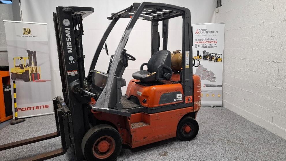 Chariot élévateur GPL NISSAN 6449