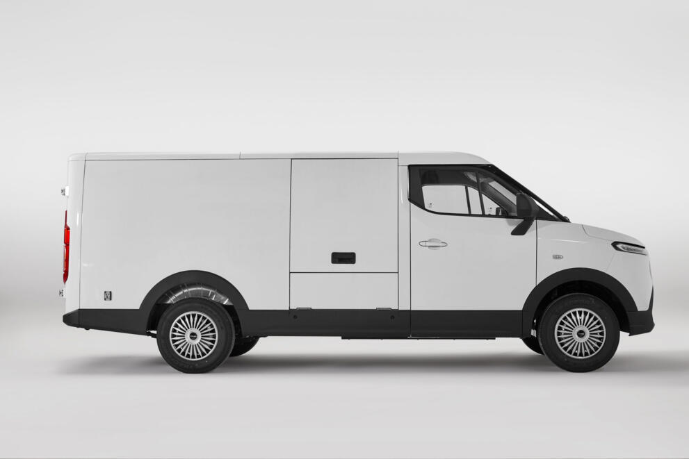 Véhicule utilitaire électrique Cenntro logistar 260