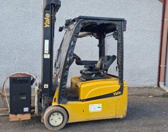 Chariot élévateur électrique 3 roues 1.6T