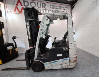 Chariot élévateur électrique 3 roues 1.75 T